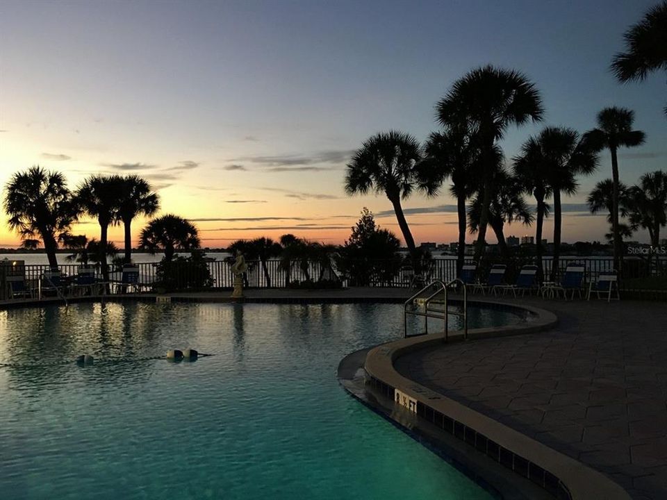 На продажу: $355,000 (1 спален, 1 ванн, 880 Квадратных фут)