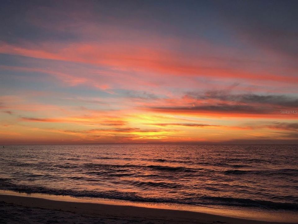 На продажу: $355,000 (1 спален, 1 ванн, 880 Квадратных фут)