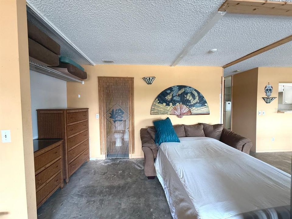 На продажу: $355,000 (1 спален, 1 ванн, 880 Квадратных фут)