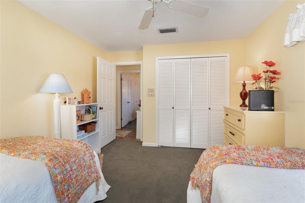 待售: $310,000 (3 贝兹, 2 浴室, 1872 平方英尺)