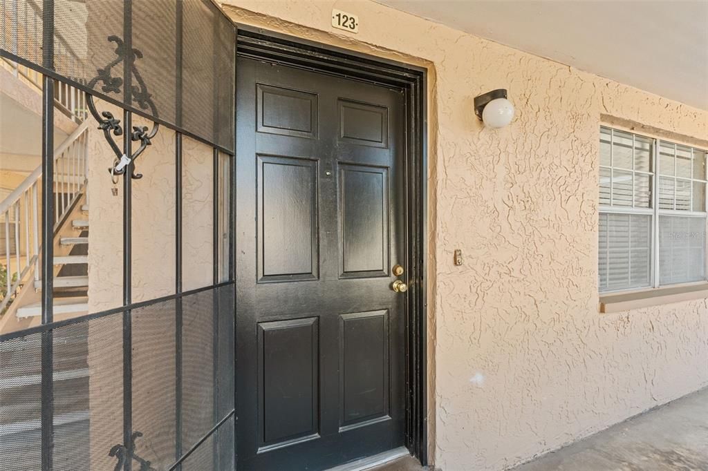 Activo con contrato: $148,500 (1 camas, 1 baños, 702 Pies cuadrados)