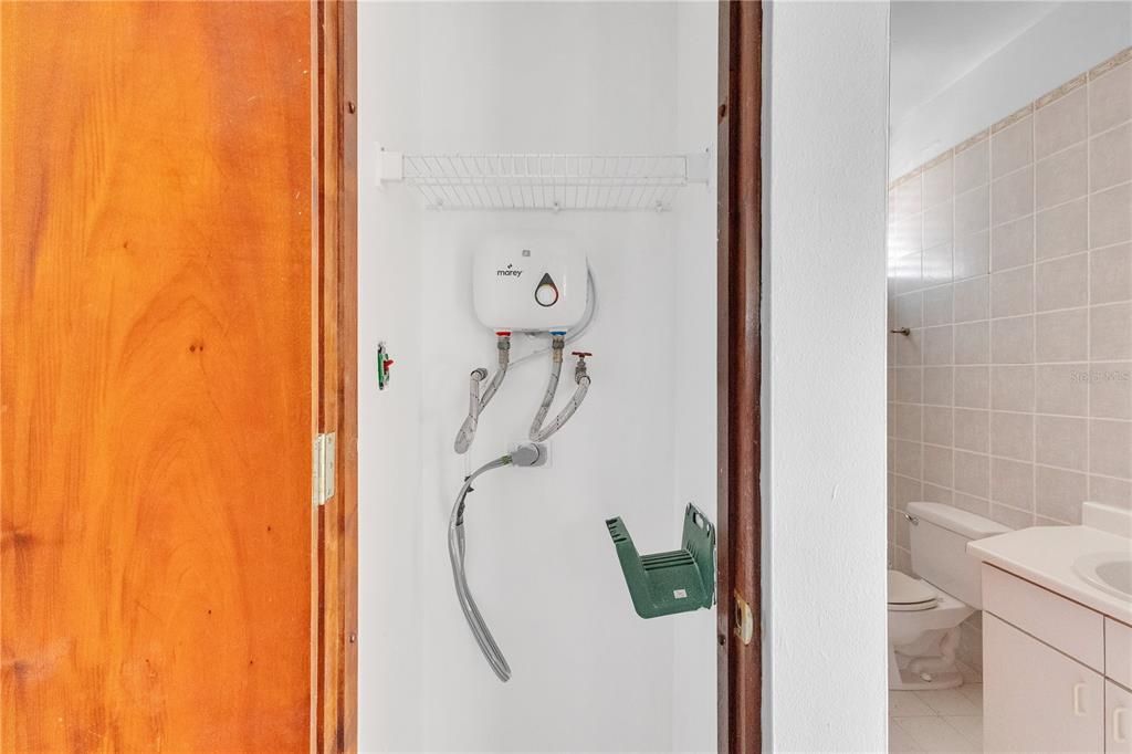 For Rent: $2,650 (3 beds, 2 baths, 1747 Square Feet)