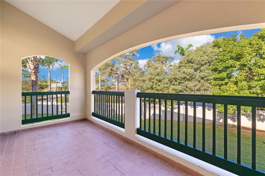 For Rent: $2,650 (3 beds, 2 baths, 1747 Square Feet)