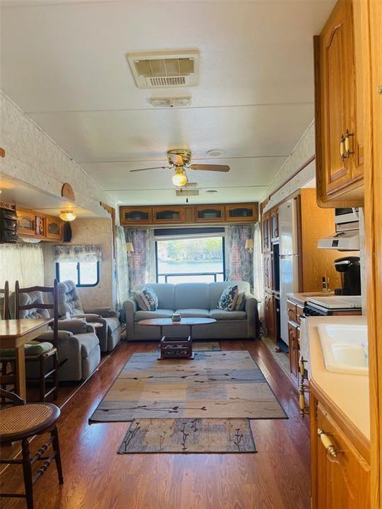 For Sale: $64,500 (1 beds, 1 baths, 338 Square Feet)