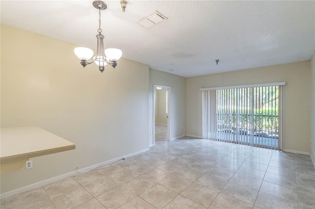Active With Contract: $1,800 (2 beds, 2 baths, 1075 Square Feet)