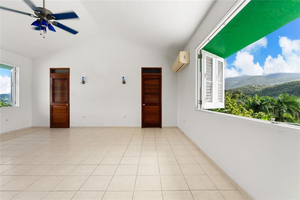 На продажу: $1,150,000 (4 спален, 3 ванн, 4104 Квадратных фут)