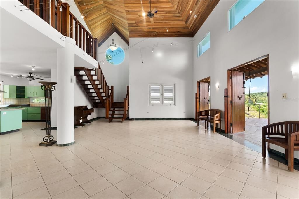 На продажу: $1,150,000 (4 спален, 3 ванн, 4104 Квадратных фут)