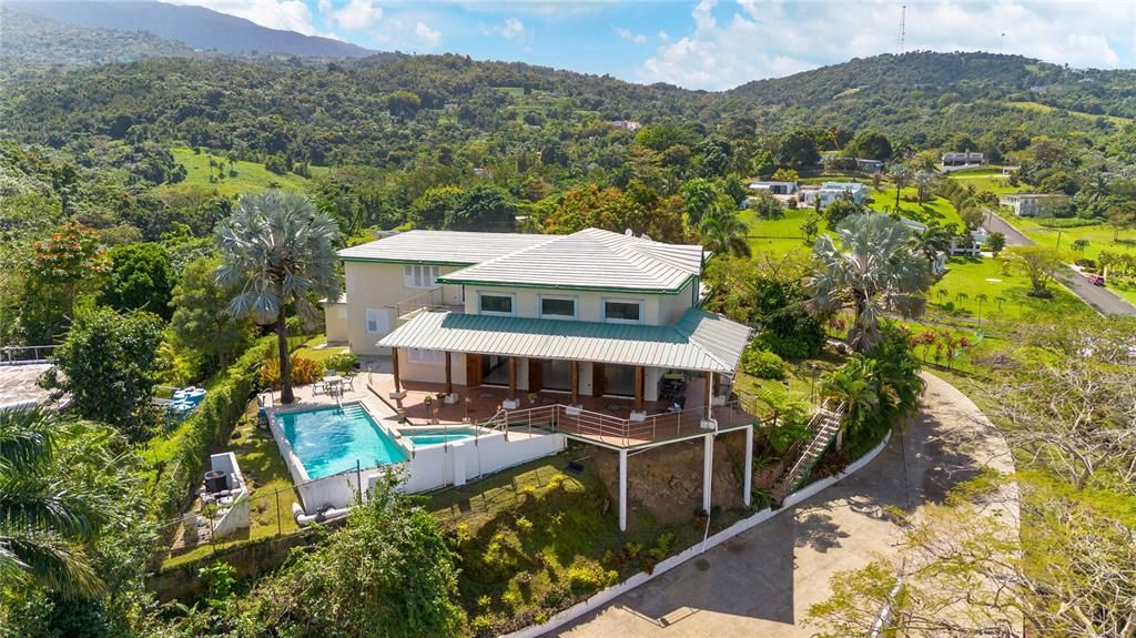 На продажу: $1,150,000 (4 спален, 3 ванн, 4104 Квадратных фут)