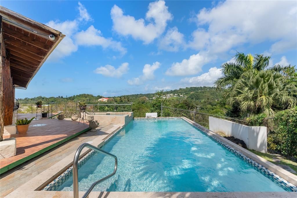 На продажу: $1,150,000 (4 спален, 3 ванн, 4104 Квадратных фут)