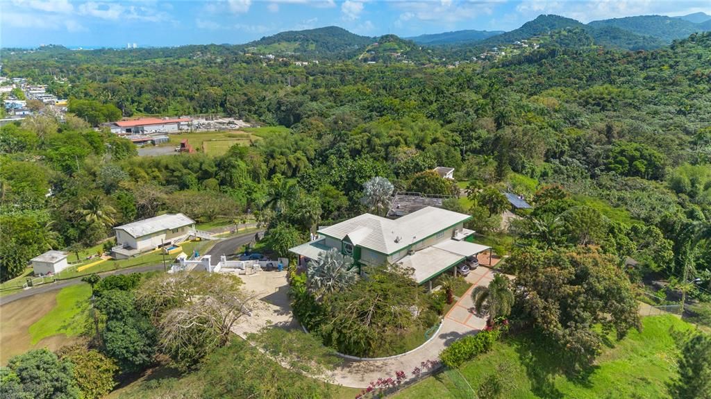 На продажу: $1,150,000 (4 спален, 3 ванн, 4104 Квадратных фут)