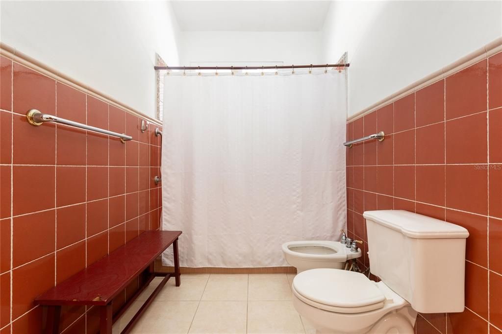 На продажу: $1,150,000 (4 спален, 3 ванн, 4104 Квадратных фут)