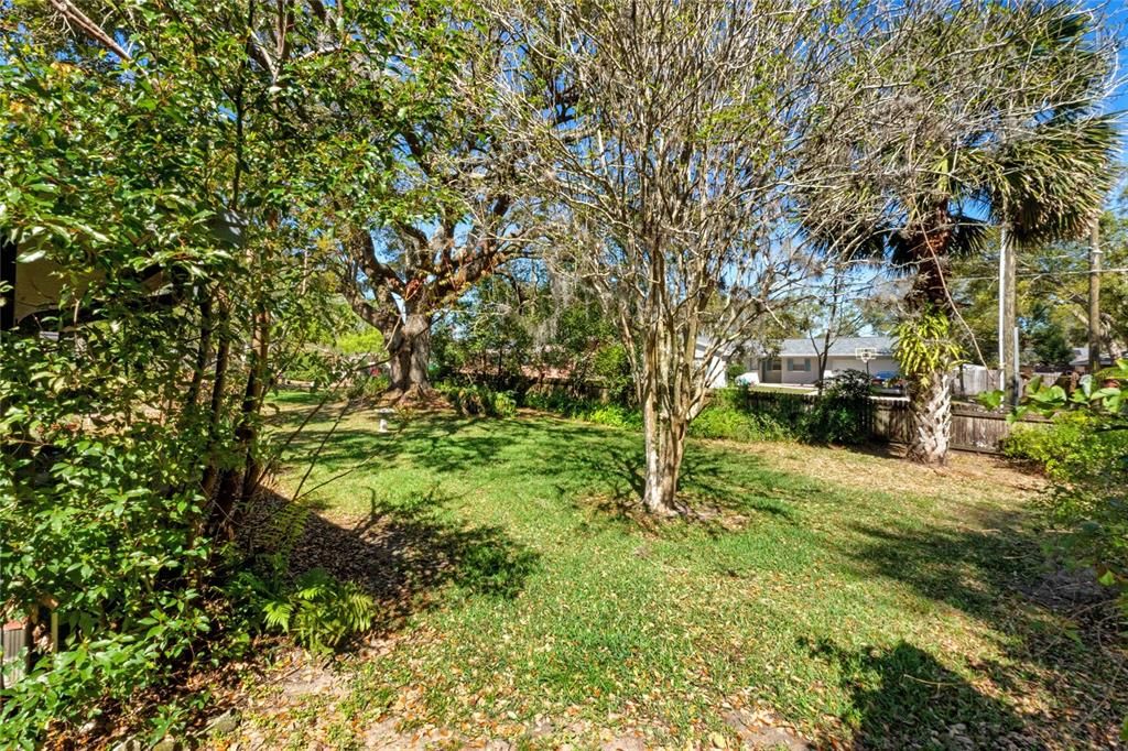 For Sale: $198,900 (2 beds, 2 baths, 1017 Square Feet)