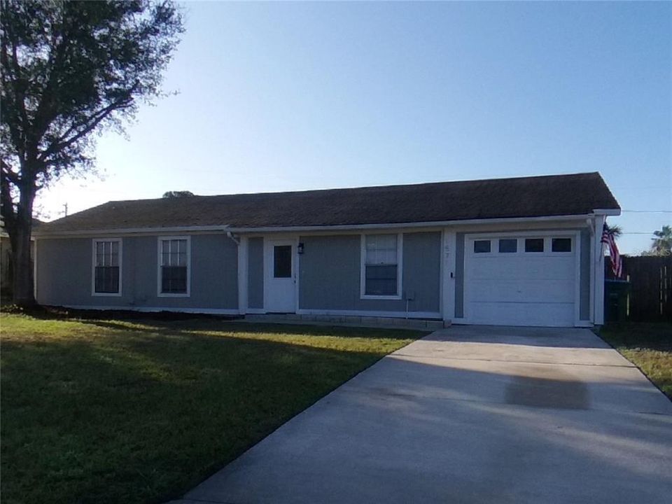 Recently Rented: $1,799 (3 beds, 2 baths, 1056 Square Feet)