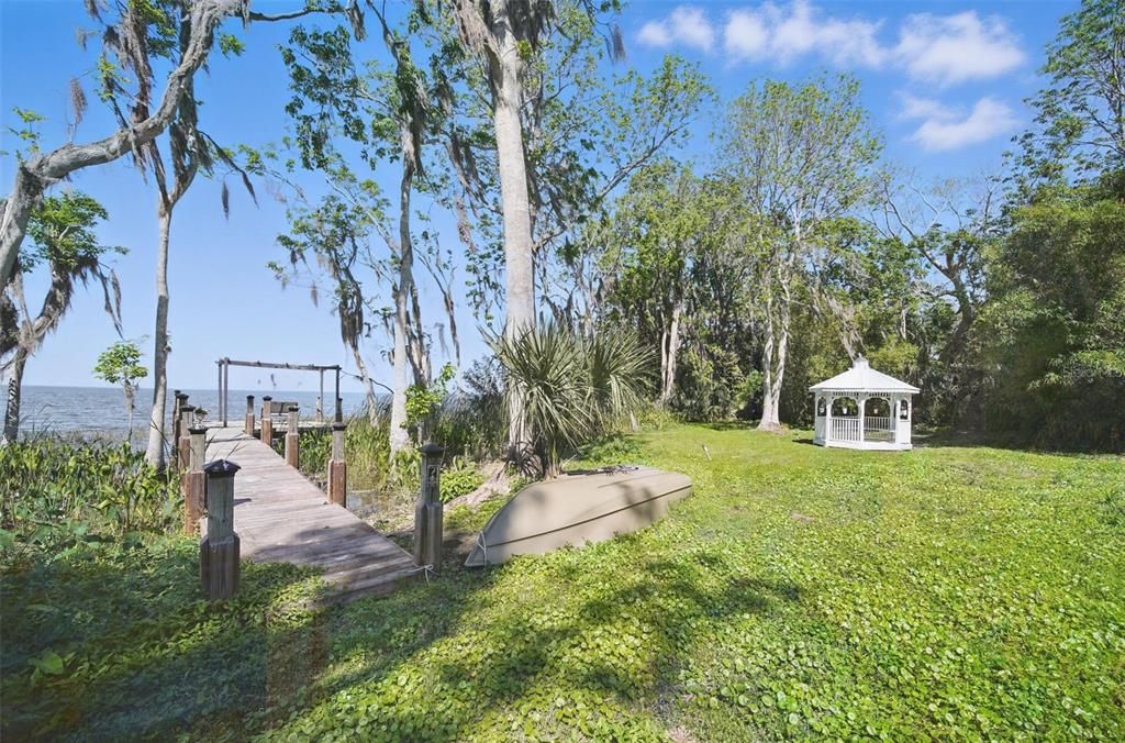 Недавно продано: $1,325,000 (4 спален, 3 ванн, 3654 Квадратных фут)