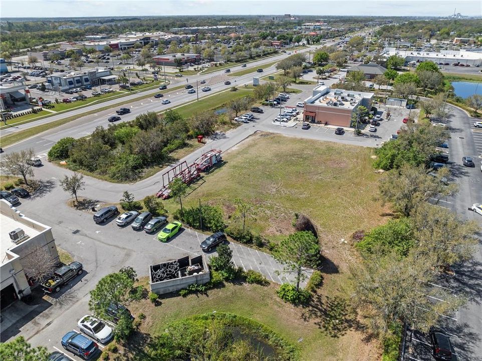 En Venta: $3,000,000 (1.23 acres)