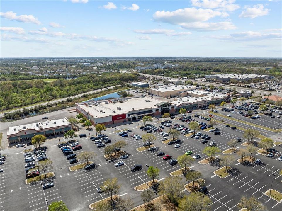 En Venta: $3,000,000 (1.23 acres)