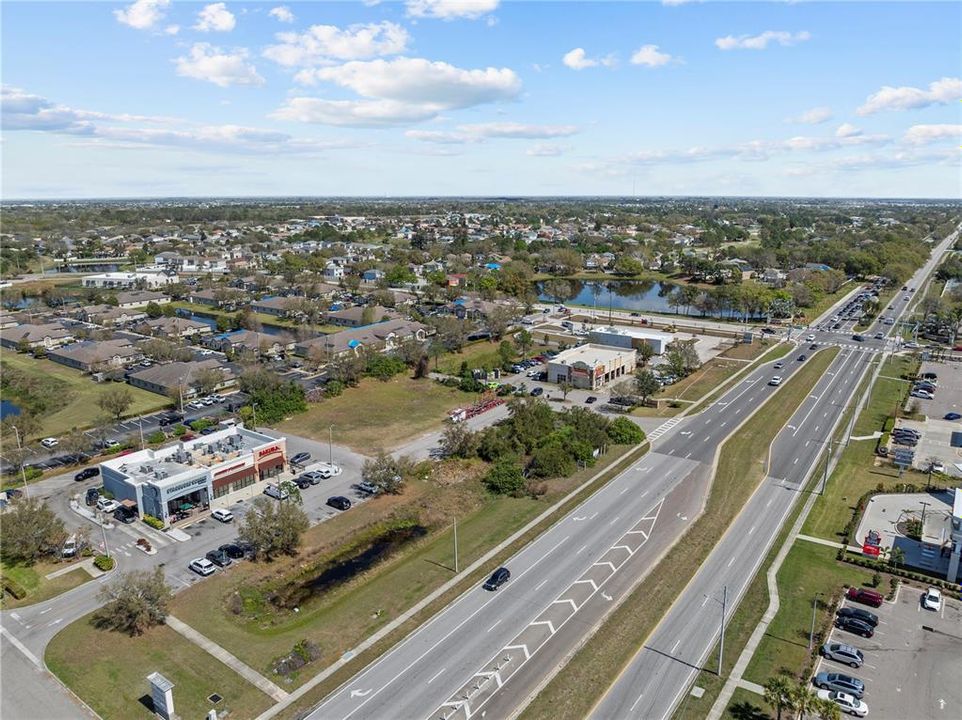 En Venta: $3,000,000 (1.23 acres)