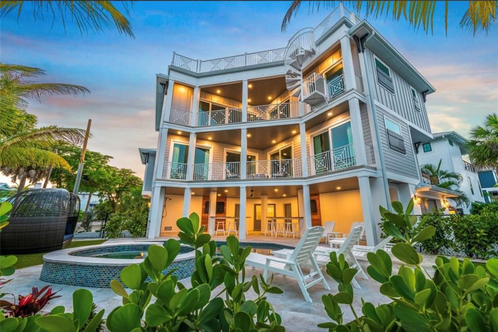 Recently Sold: $5,400,000 (7 beds, 7 baths, 3510 Square Feet)