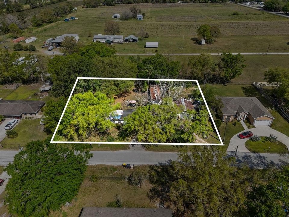 待售: $163,700 (2 贝兹, 1 浴室, 800 平方英尺)