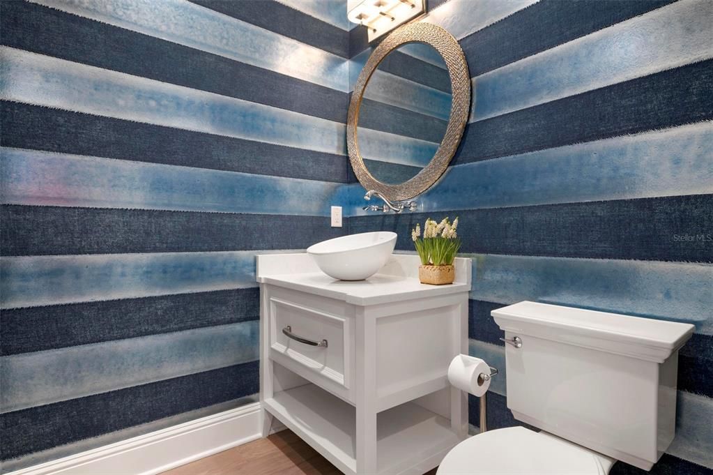 For Sale: $8,899,000 (7 beds, 5 baths, 6000 Square Feet)