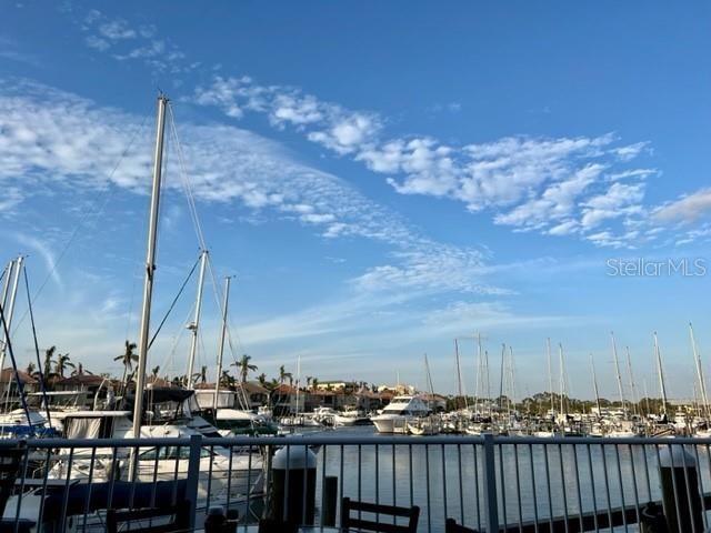 待售: $599,000 (3 贝兹, 2 浴室, 1825 平方英尺)