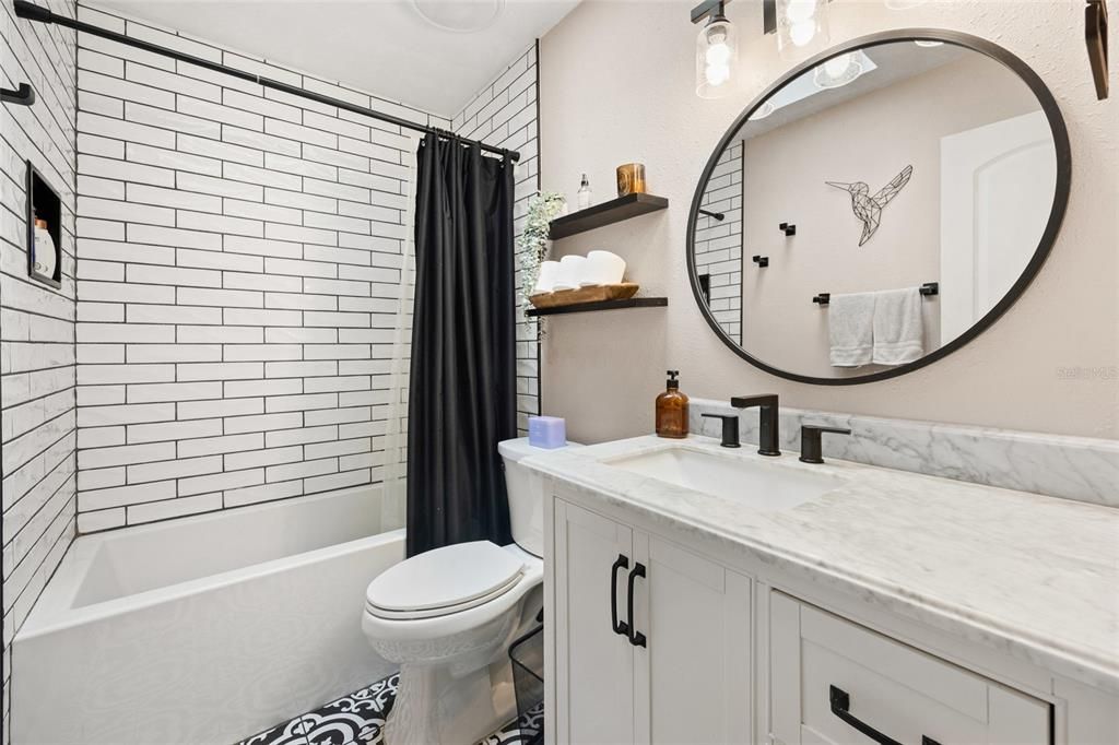 En Venta: $299,900 (4 camas, 2 baños, 1881 Pies cuadrados)