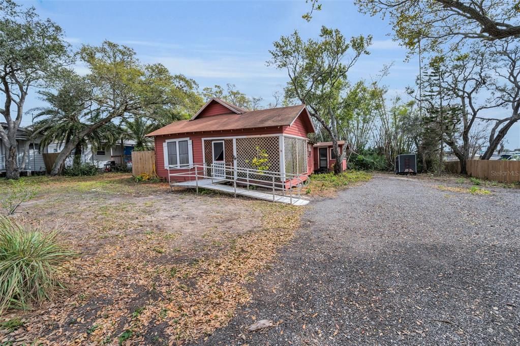 For Sale: $1,175,000 (4 beds, 0 baths, 1608 Square Feet)