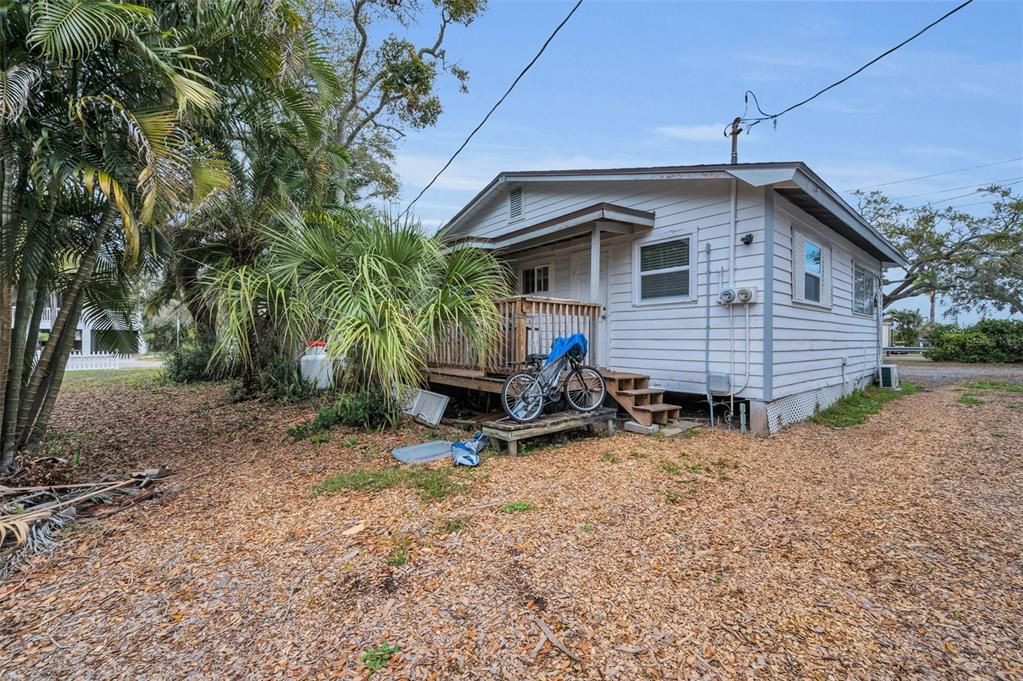 For Sale: $1,175,000 (4 beds, 0 baths, 1608 Square Feet)