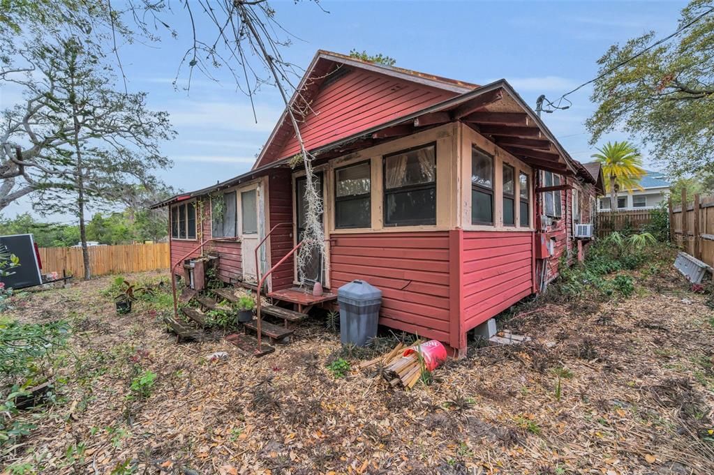 For Sale: $1,175,000 (4 beds, 0 baths, 1608 Square Feet)