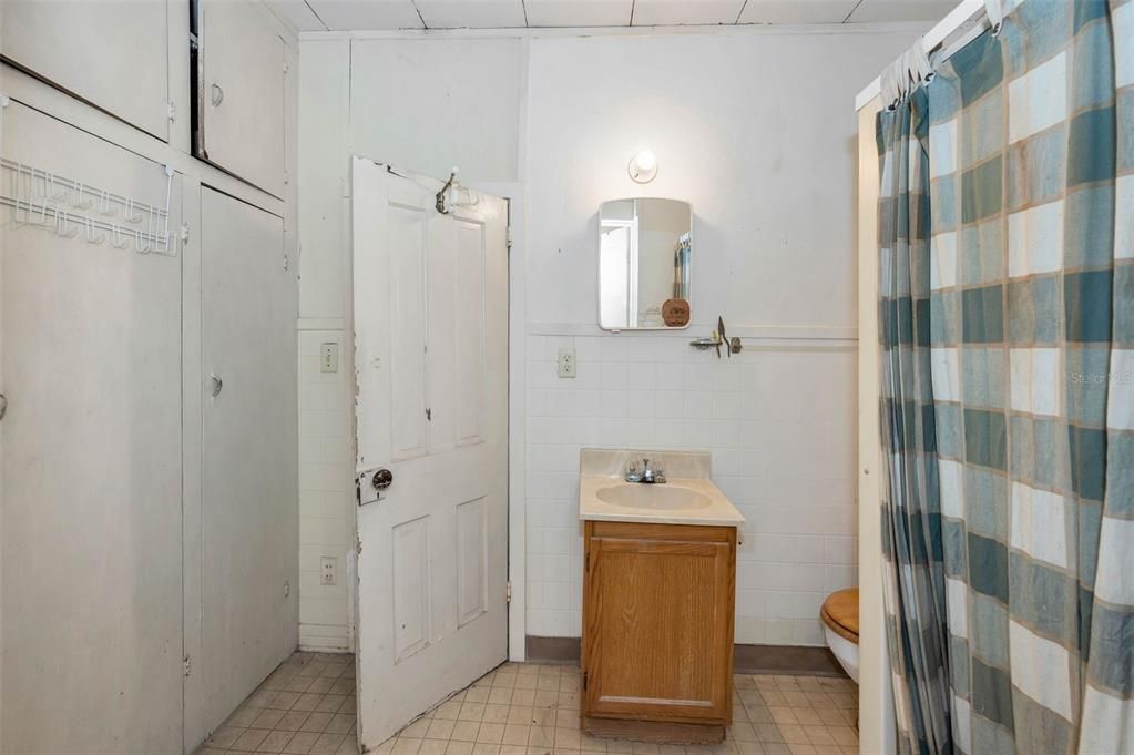 For Sale: $1,175,000 (4 beds, 0 baths, 1608 Square Feet)