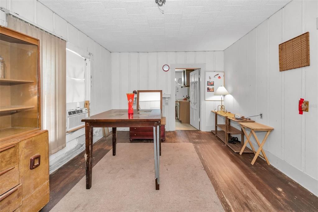 For Sale: $1,175,000 (4 beds, 0 baths, 1608 Square Feet)
