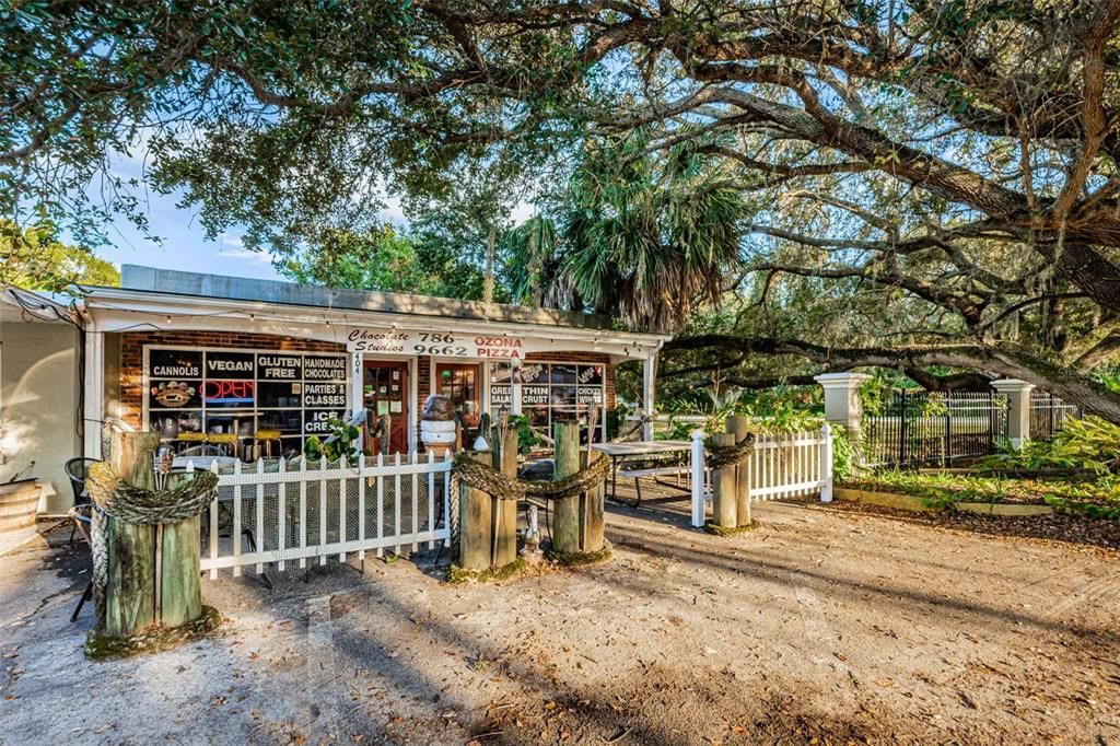 For Sale: $1,175,000 (4 beds, 0 baths, 1608 Square Feet)