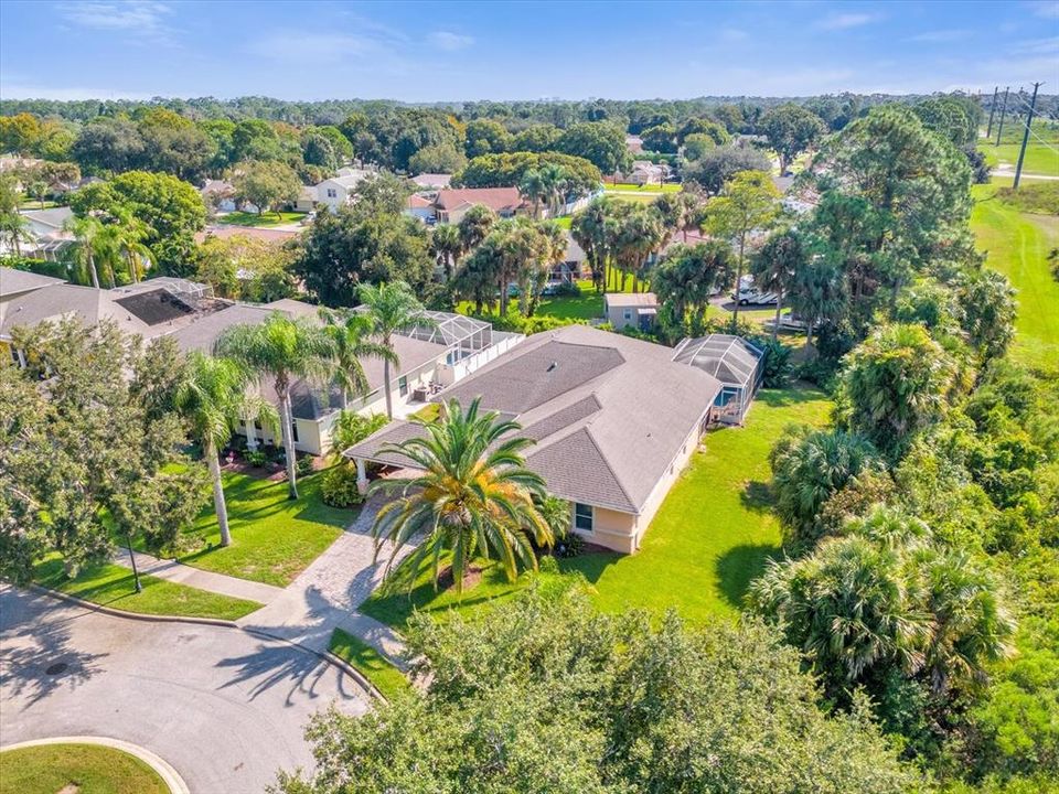 合同活跃: $240,768 (4 贝兹, 3 浴室, 2465 平方英尺)