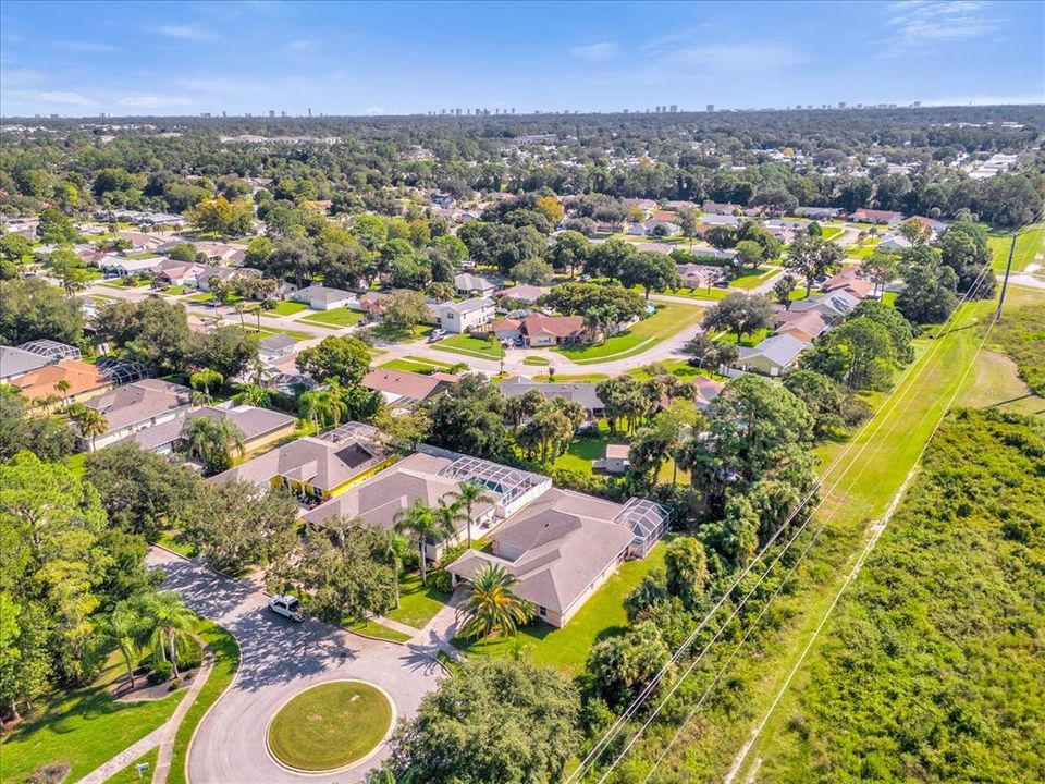 合同活跃: $240,768 (4 贝兹, 3 浴室, 2465 平方英尺)