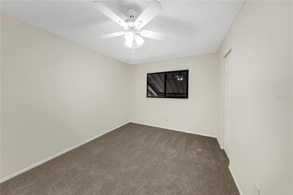 For Sale: $249,900 (2 beds, 1 baths, 1048 Square Feet)