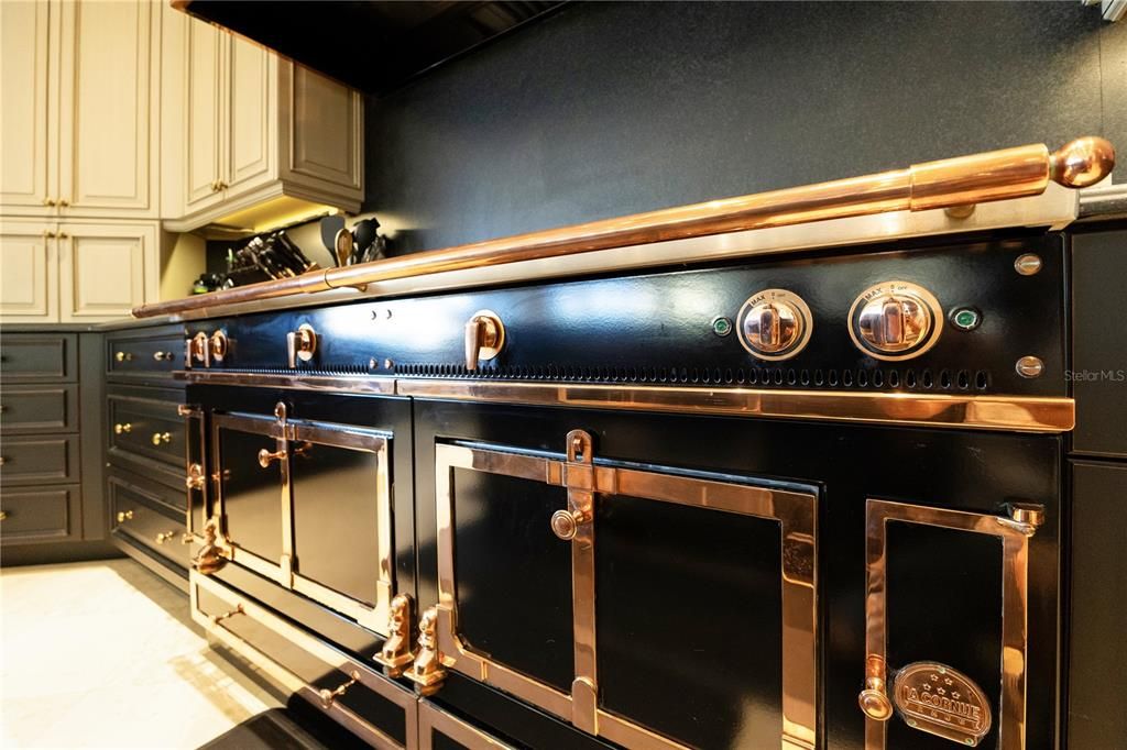 待售: $30,000,000 (4 贝兹, 7 浴室, 5670 平方英尺)