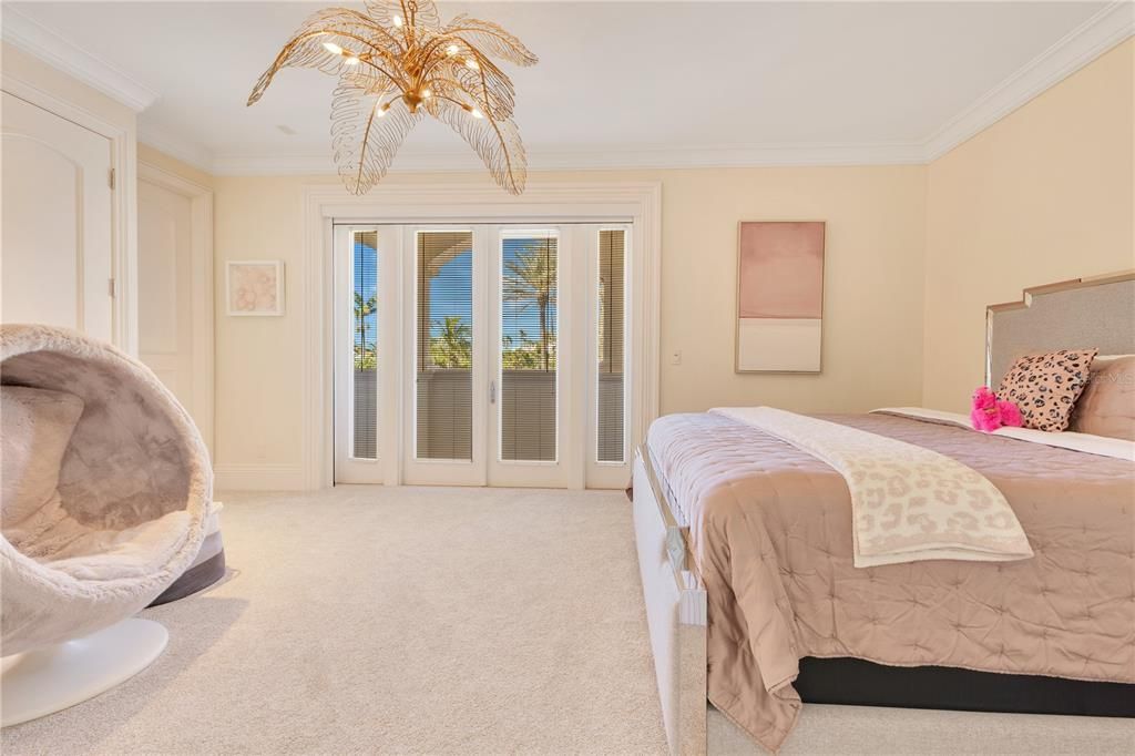 待售: $30,000,000 (4 贝兹, 7 浴室, 5670 平方英尺)