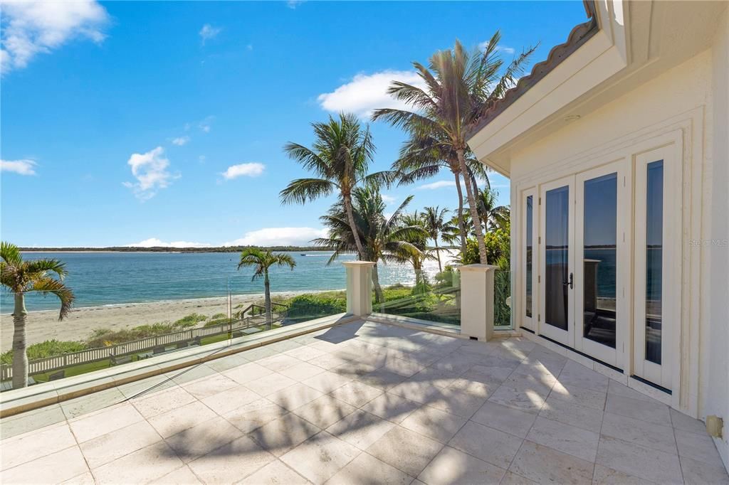 待售: $30,000,000 (4 贝兹, 7 浴室, 5670 平方英尺)