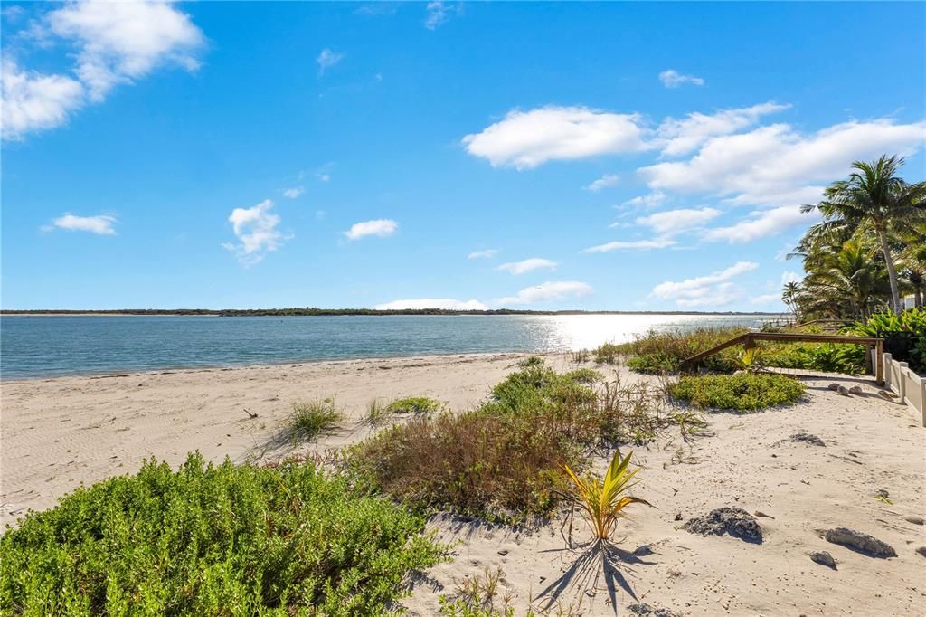 待售: $30,000,000 (4 贝兹, 7 浴室, 5670 平方英尺)