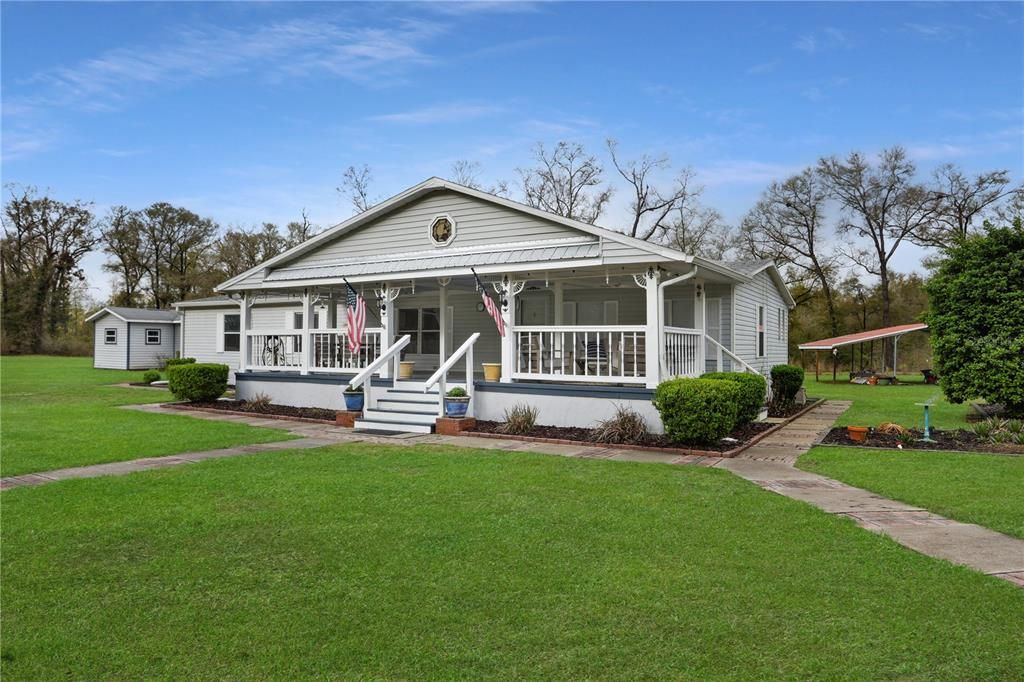 Recently Sold: $299,900 (4 beds, 2 baths, 1782 Square Feet)