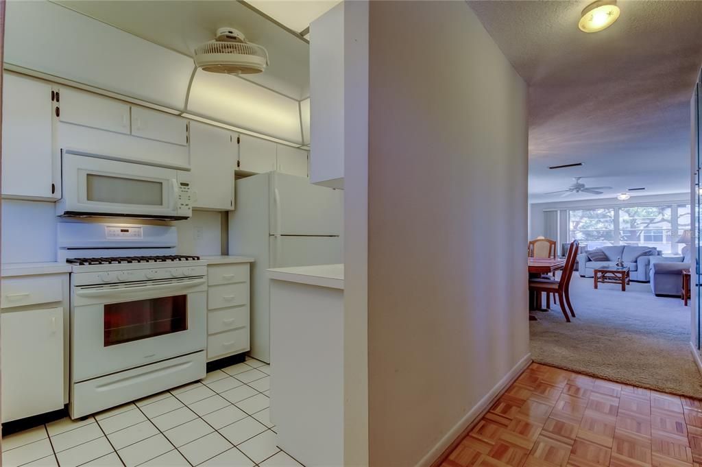 For Sale: $139,000 (2 beds, 2 baths, 1245 Square Feet)