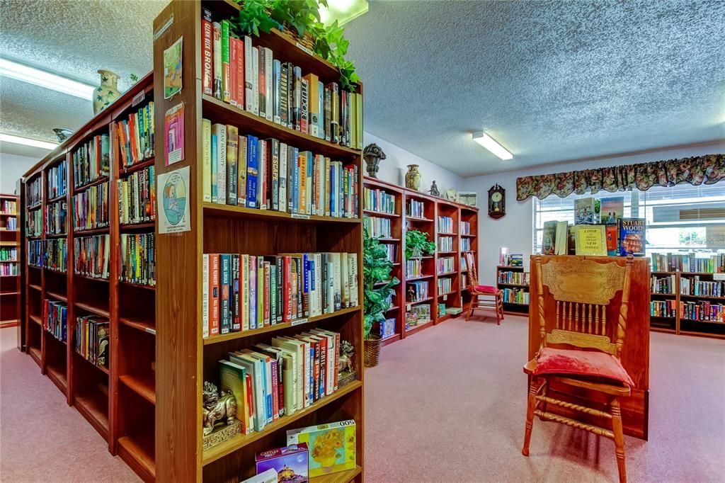 For Sale: $139,000 (2 beds, 2 baths, 1245 Square Feet)