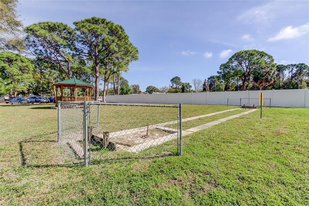 For Sale: $139,000 (2 beds, 2 baths, 1245 Square Feet)