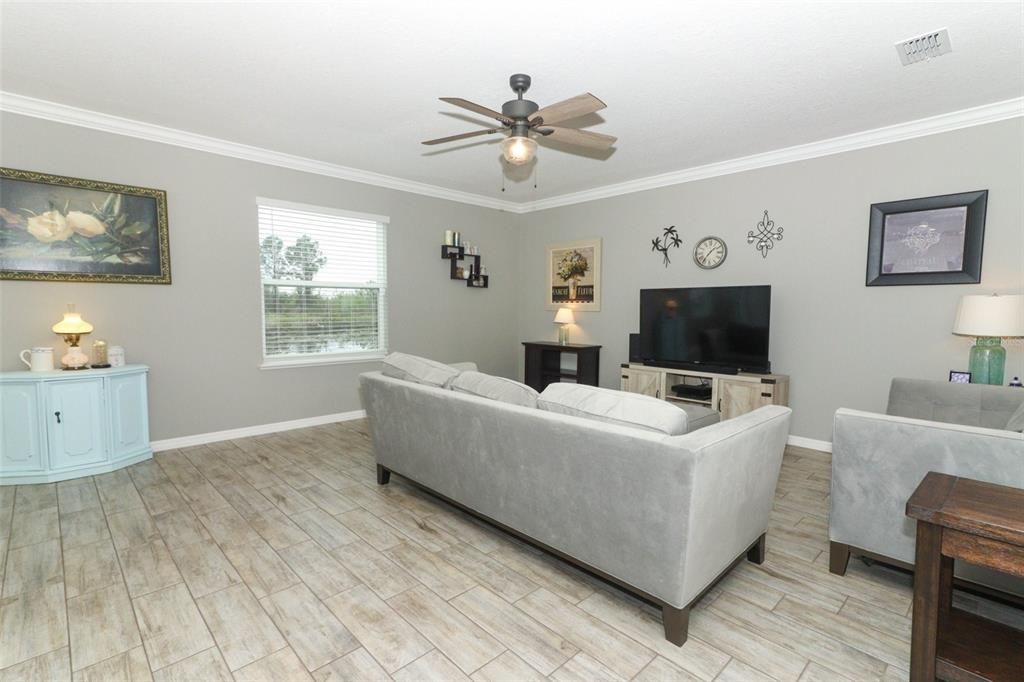 Active With Contract: $419,000 (4 beds, 2 baths, 2676 Square Feet)