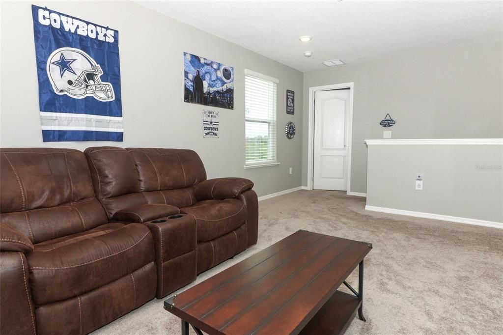 Active With Contract: $419,000 (4 beds, 2 baths, 2676 Square Feet)