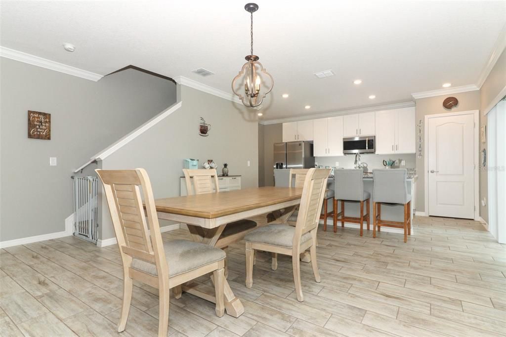 Active With Contract: $419,000 (4 beds, 2 baths, 2676 Square Feet)