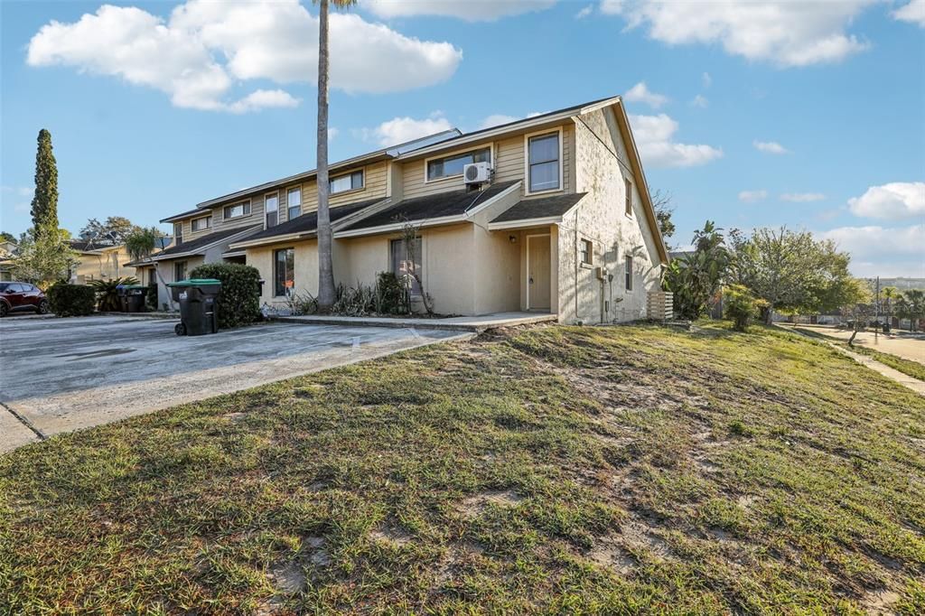 Recently Sold: $224,900 (2 beds, 2 baths, 1174 Square Feet)