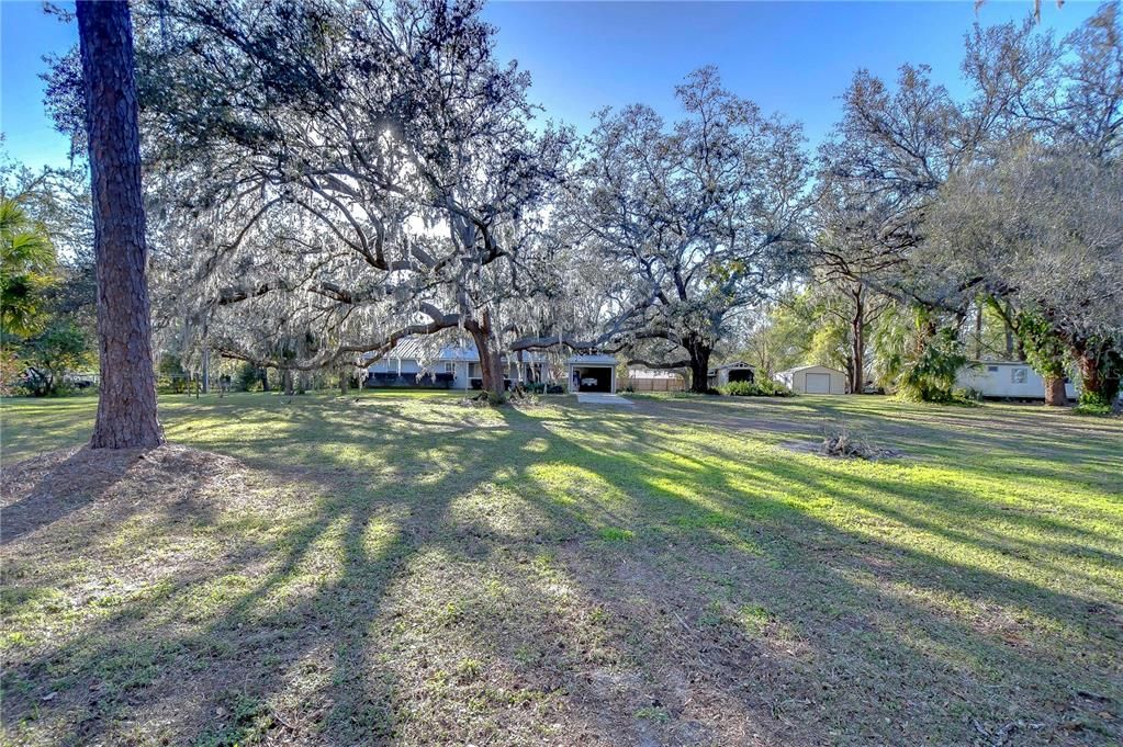 Под контрактом: $425,000 (3 спален, 2 ванн, 1500 Квадратных фут)