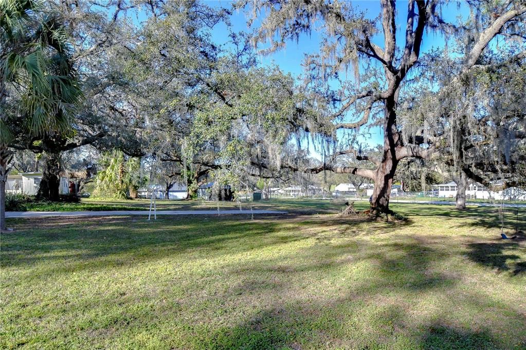 Под контрактом: $425,000 (3 спален, 2 ванн, 1500 Квадратных фут)