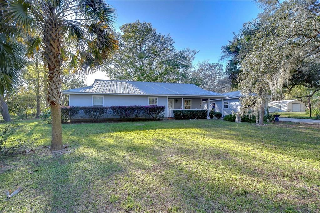 Под контрактом: $425,000 (3 спален, 2 ванн, 1500 Квадратных фут)